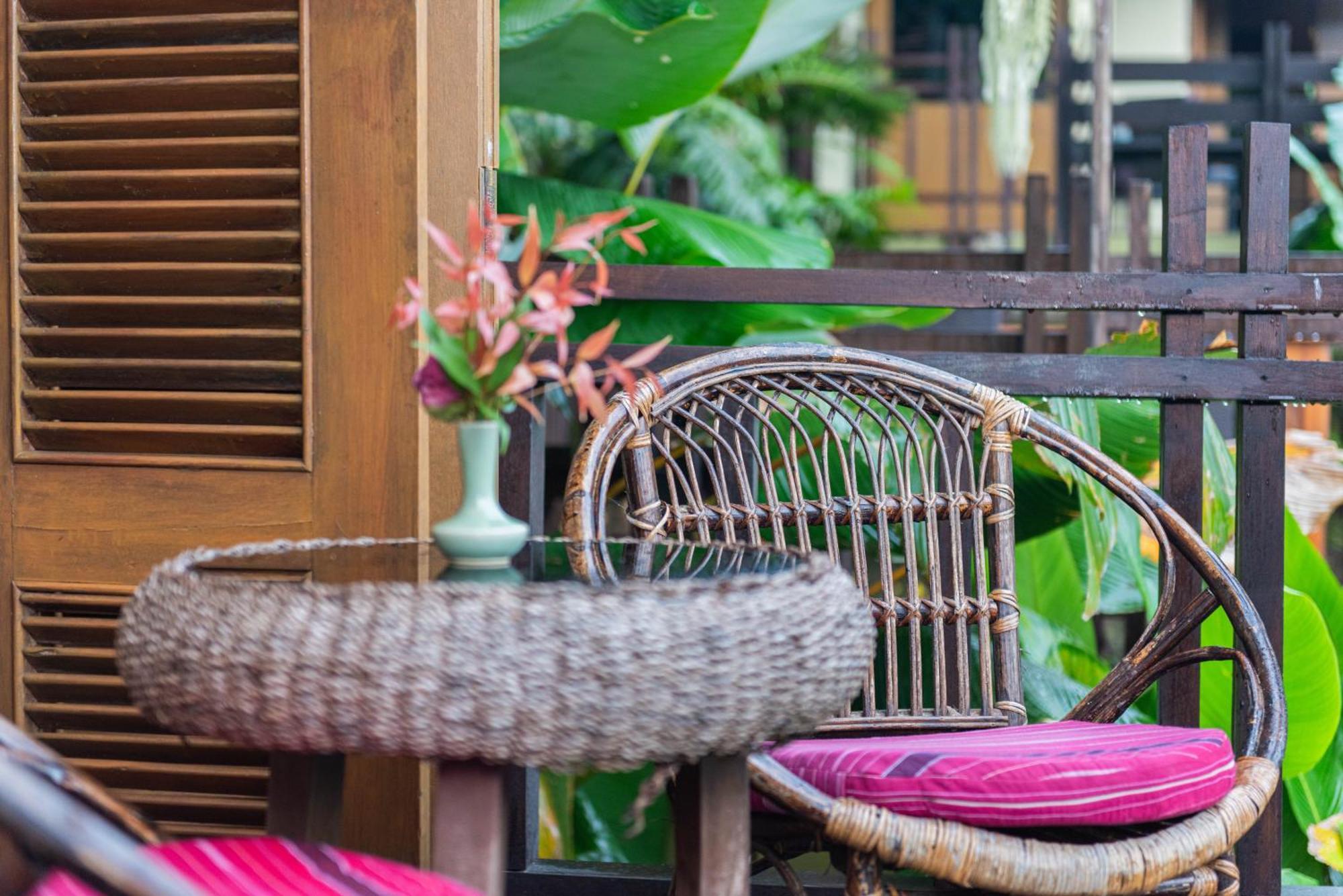 Kanlaya'S Eyrie, Luxury Homestay Pang Mapha Bagian luar foto