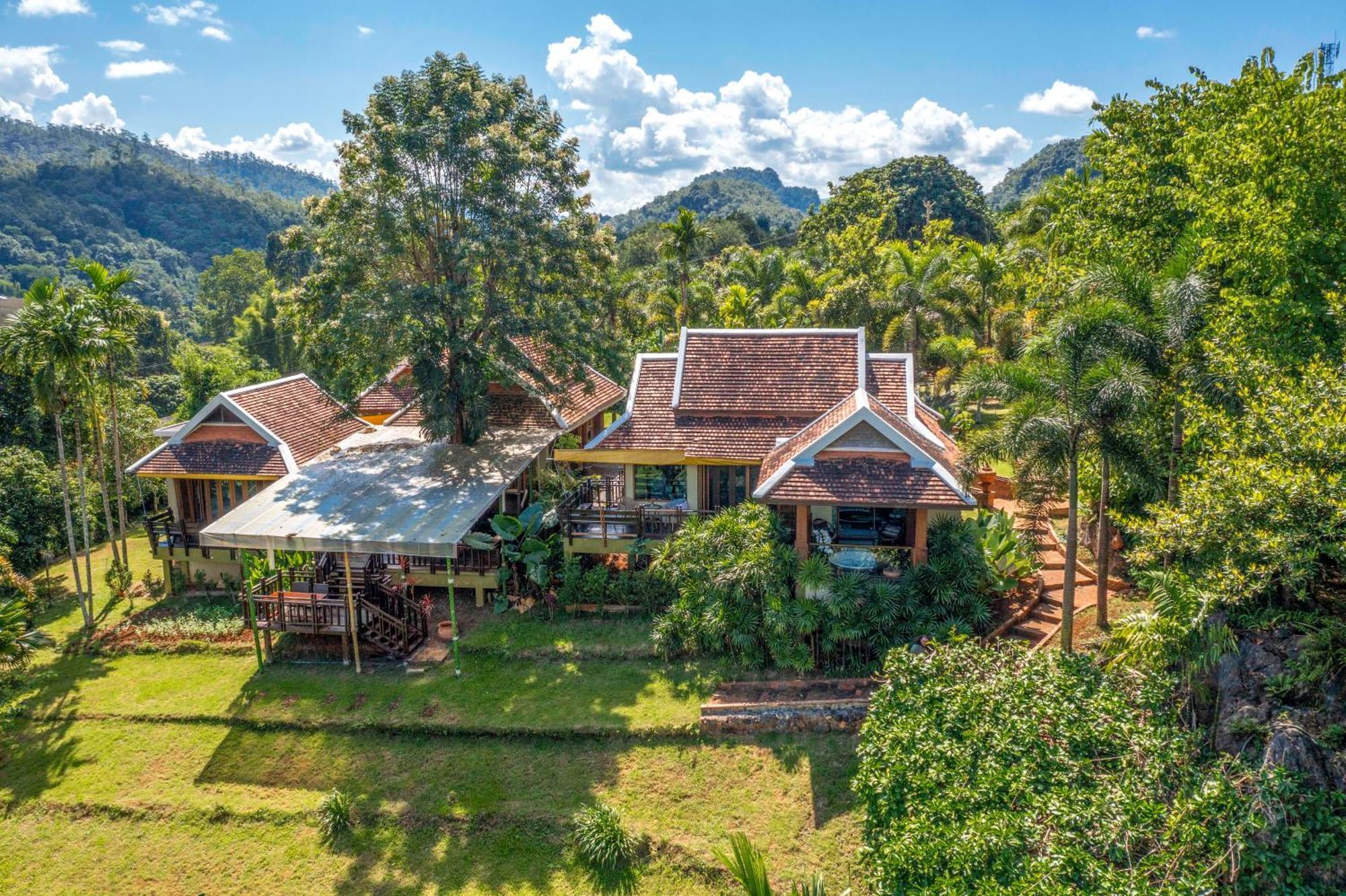 Kanlaya'S Eyrie, Luxury Homestay Pang Mapha Bagian luar foto