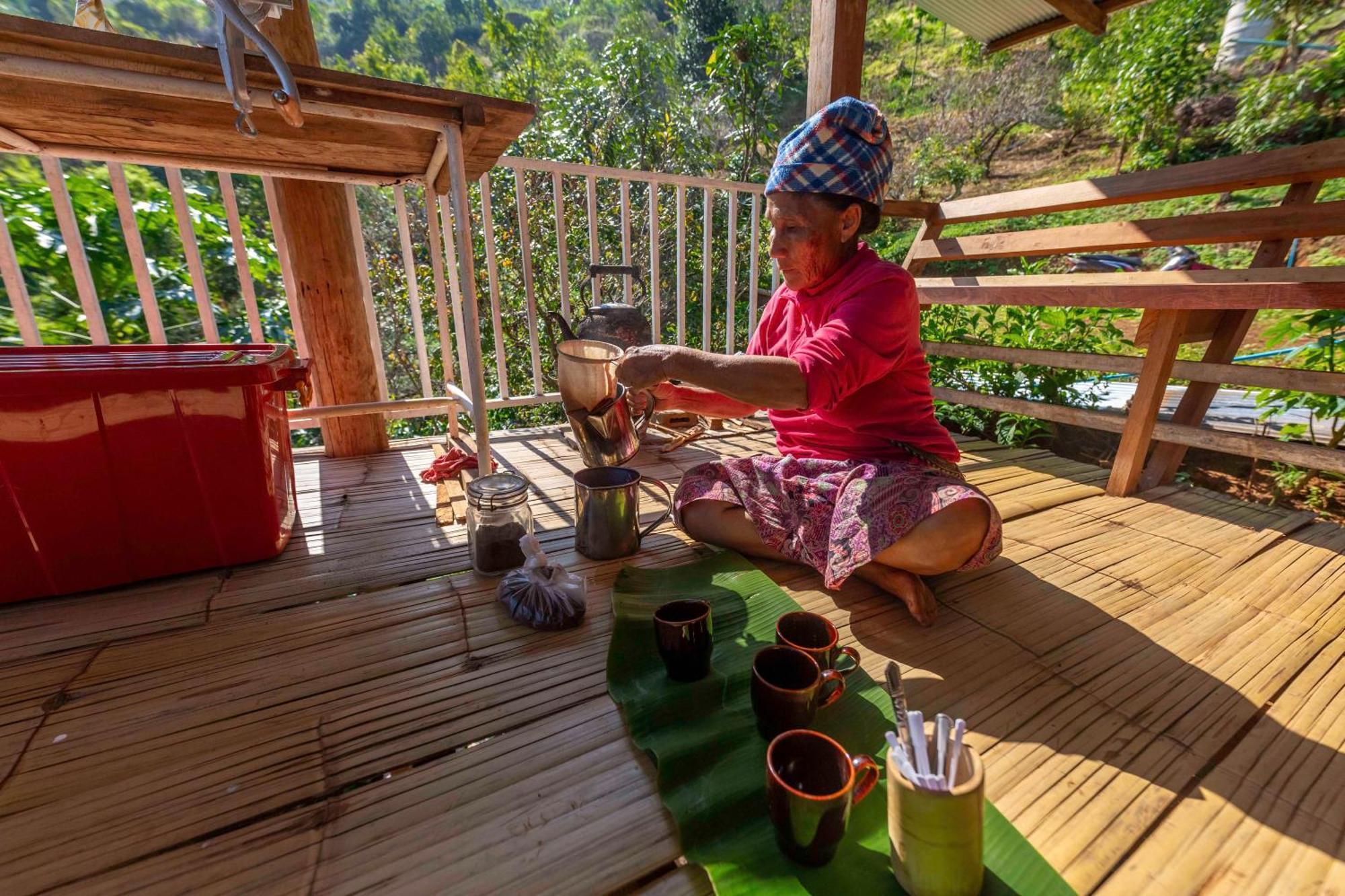 Kanlaya'S Eyrie, Luxury Homestay Pang Mapha Bagian luar foto